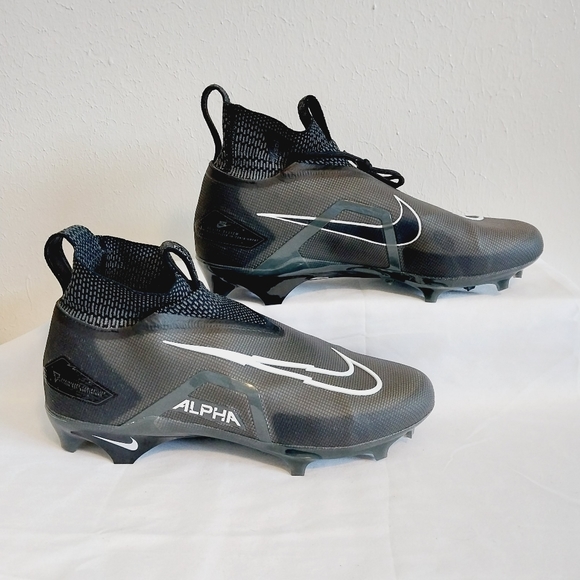 Nike Alpha Menace Elite 3 Flyknit Black Football Cleats - Picture 10 of 11